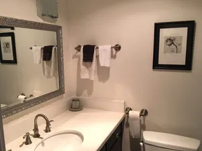 Une vue imprenable SF de Cozy 1 Chambre Pied-A-Terre - Image 2