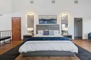 5 Star Gorgeous Cliffside Chalet with Panoramic Views - Image 5