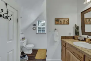 Cactus Flower Treehouse-Pet Friendly-Hill Country Views! - Image 4
