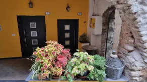 Beautifully restored romantic apartment in the centre of historic Dolcedo - Image 5