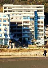 Twin room with sea and Long Beach view terrace - Image 4