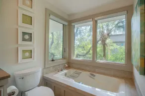 $ 500 OFF ugentlige huslejer! Quintessential oceanfront strand hus! Dette hjem blev grundigt renoveret - Image 3
