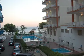 Familienorientierte geräumige Wohnung mit Garten | Nah am Strand - Image 3