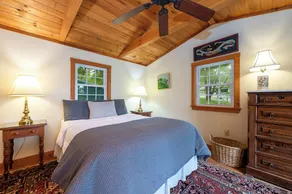 Sea Chaser Cottage - Perfect getaway for those drawn to the sea - Image 4