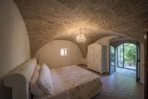 Ancient medieval tower, ideal for couples or families - Image 4