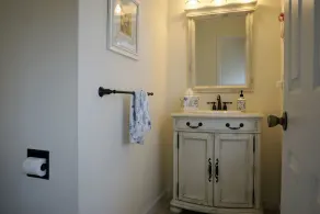 Welcome to Bayville Escape - Light-Filled  Beautiful.  4  Bedroom Beach House. - Image 4