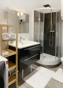 Suite Cosy Flat Senlis Hyper-Centre with Private Sauna - Image 3