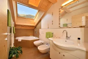 Ferienwohnung 'Feldererhof Gsies Apt Dolomitenblick' mit Bergblick, Gemeinschaftsgarten und WLAN - Image 3