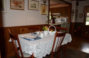 Red Cardinal Bed and Breakfast - Image 4