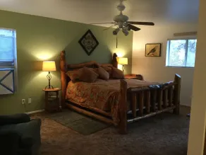 Charmante cabine de deux chambres située dans les montagnes de Hualapai pour 8 personnes - Image 2