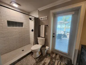 Luxurious lake house, White Sandy Beach on Little Lake Weir Cozy and quiet - Image 2