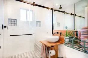 VOTED `HAPPIEST` & `MOST JOYFUL` Nash Condo + Pool - Image 2
