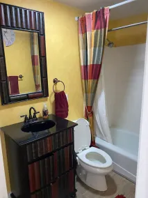 Private Guest Suite - Image 4