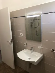 casas de vacaciones Sangeni - Apartamento n. 1, en la planta baja con terraza - Image 2