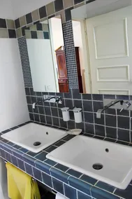 Vacation Home \"Re Piano Le Colline\" with Shared Pool, Private Terrace & Wi-Fi - Image 2