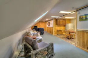 Oquossoc Suite #7 | Upstairs Suite - Image 5