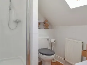 2 bedroom accommodation in York - Image 2