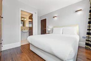 3 Bedroom Family Apartment With Private Terrace - Image 5