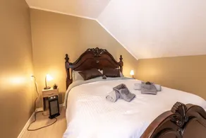 Rustic Villa | 3 Bedrooms, Fireplace, Pet-Friendly & Near Lac Maskinongé - Image 5