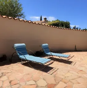 Independent bedroom in character house 1 km from the village of Aups - Image 4