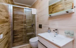 Stunning Home In Herceg Novi With Wifi - Image 3