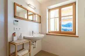 Maison de vacances 'Lexn Radein' avec vue sur les montagnes, Wi-Fi et climatisation - Image 3