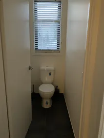 Unique modern, spacious, clean large 3 bedroom + study  in beautiful Blackwood - Image 3