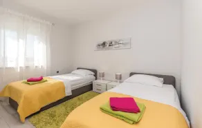Beautiful home in Zadar - Image 5