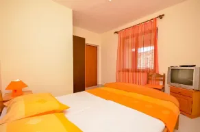 House Marica - Image 5
