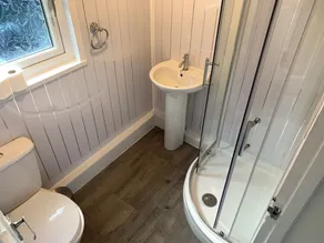 3 Bedroom Modernised Cabin in Snowdonia amazing walks, views & on site fishing - Image 2