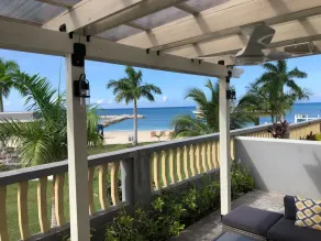 Modern 3 Bedroom Beachfront Villa - Image 5
