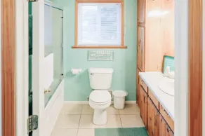Charming Lake Huron Cottage Private Beach Access - Image 2