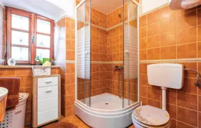 2 Bedroom Cozy Home In Moscenicka Draga - Image 4