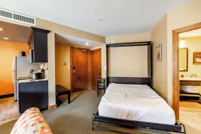 Sundial B309-B | Ski-in/Ski-out | Washer/Dryer | Mountain Views | Pools & Hot Tubs - Image 5