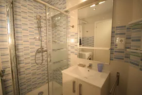 Modern lägenhet på stranden, fantastisk utsikt, luftkonditionering, trådlöst - Image 2
