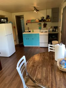 1 Bedroom Lake getaway - Image 4