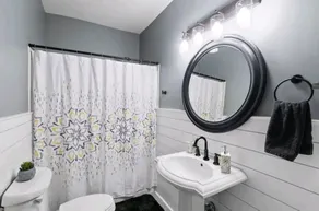 *Relaxing Southern Comfort Retreat*- 5mins from Downtown - Image 4