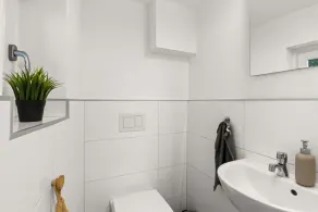 MOLA Apartments-Ferienwohnung für 5 Personen-separater Eingang-Gratis Parkplatz-Terrasse-Grill-Highspeed WLAN-auch für Langzeit geeignet - Image 4