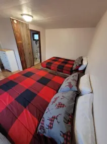 Rustic Hook Lodge, Steelhead Suite - Image 5