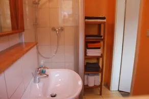 Quiet apartment for two people, possibly plus children - Image 3