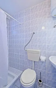 Ferienwohnung Mit Meerblick und Terasse - Image 2