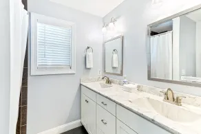 The Restful Rooster Barn Apartment - Image 4