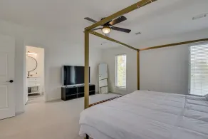 Beautiful 3BR Townhouse Close to Downtown Augusta - Image 5