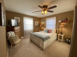 Your Paradise Awaits at the Lake! Large game room and New Dock Bar! - Image 5