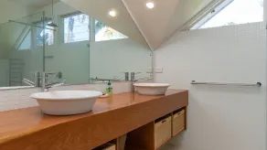 The Beach House At Lizzie - Image 2