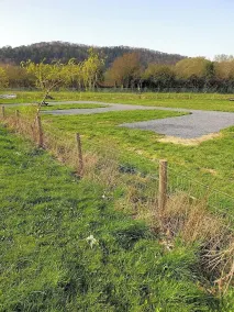 Green Dragon Pod - Sleeps 2 & Parking - Image 3