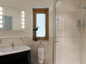 Quay Lodge - Image 2