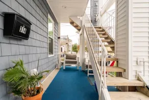Wildwood Beach Block! Off Street Parking! 45 Second Walk to the Beach/Boardwalk! - Image 2