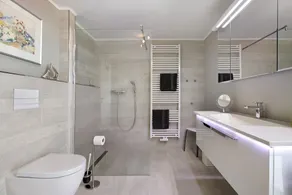 Holiday Home 'Frida Am Deich' with Private Terrace, Garden, Wi-Fi, Sauna & Fireplace - Image 5