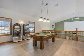 Lakefront W/ Private Beach, Pool, Hot Tub, Golf Simulator, Projector, Bar & more - Image 3
